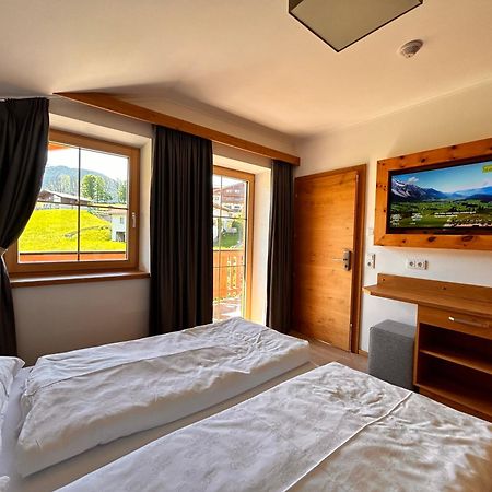 La Montana - Ski & Hiking Lodge Schladming Bagian luar foto