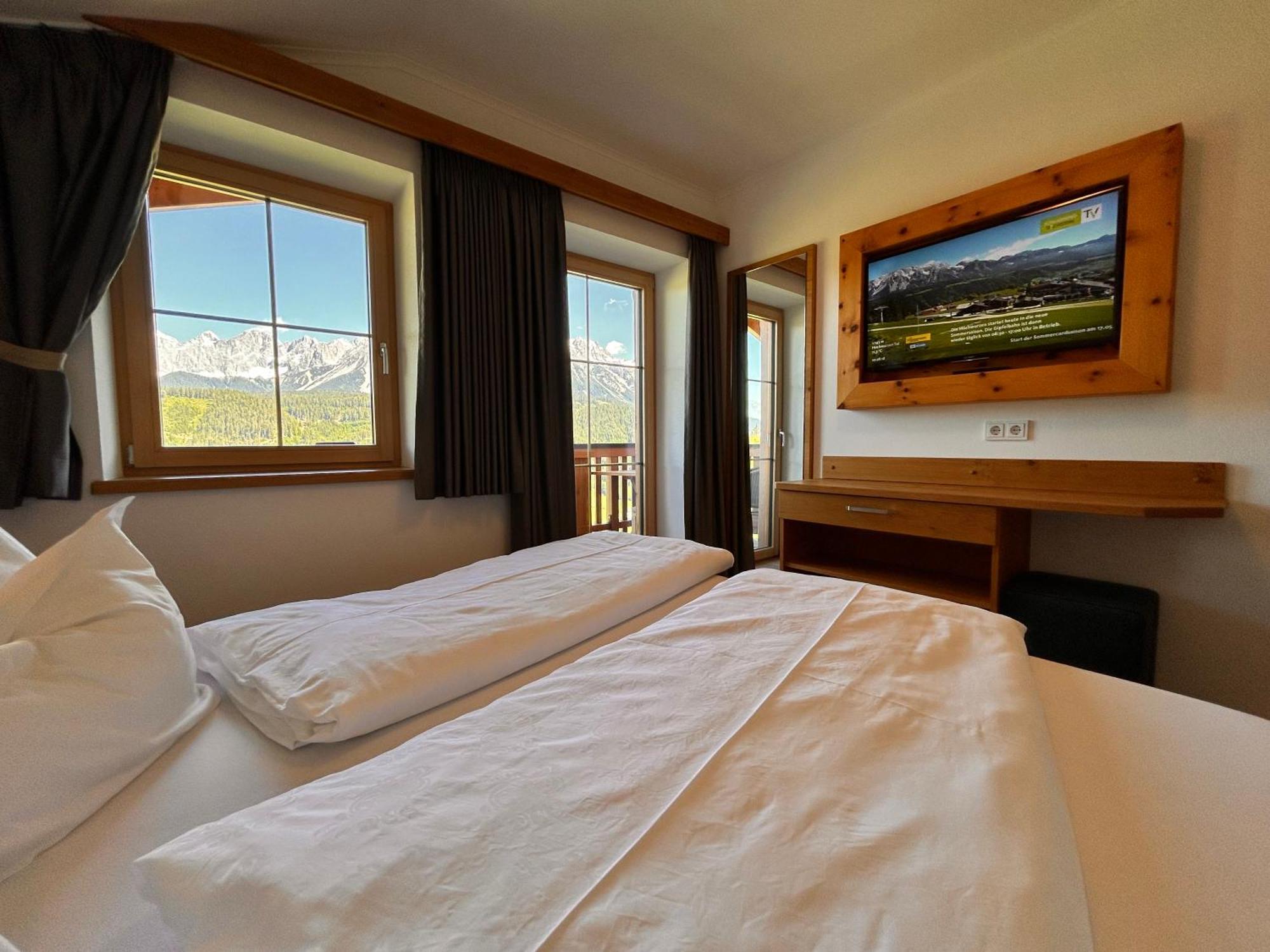 La Montana - Ski & Hiking Lodge Schladming Bagian luar foto