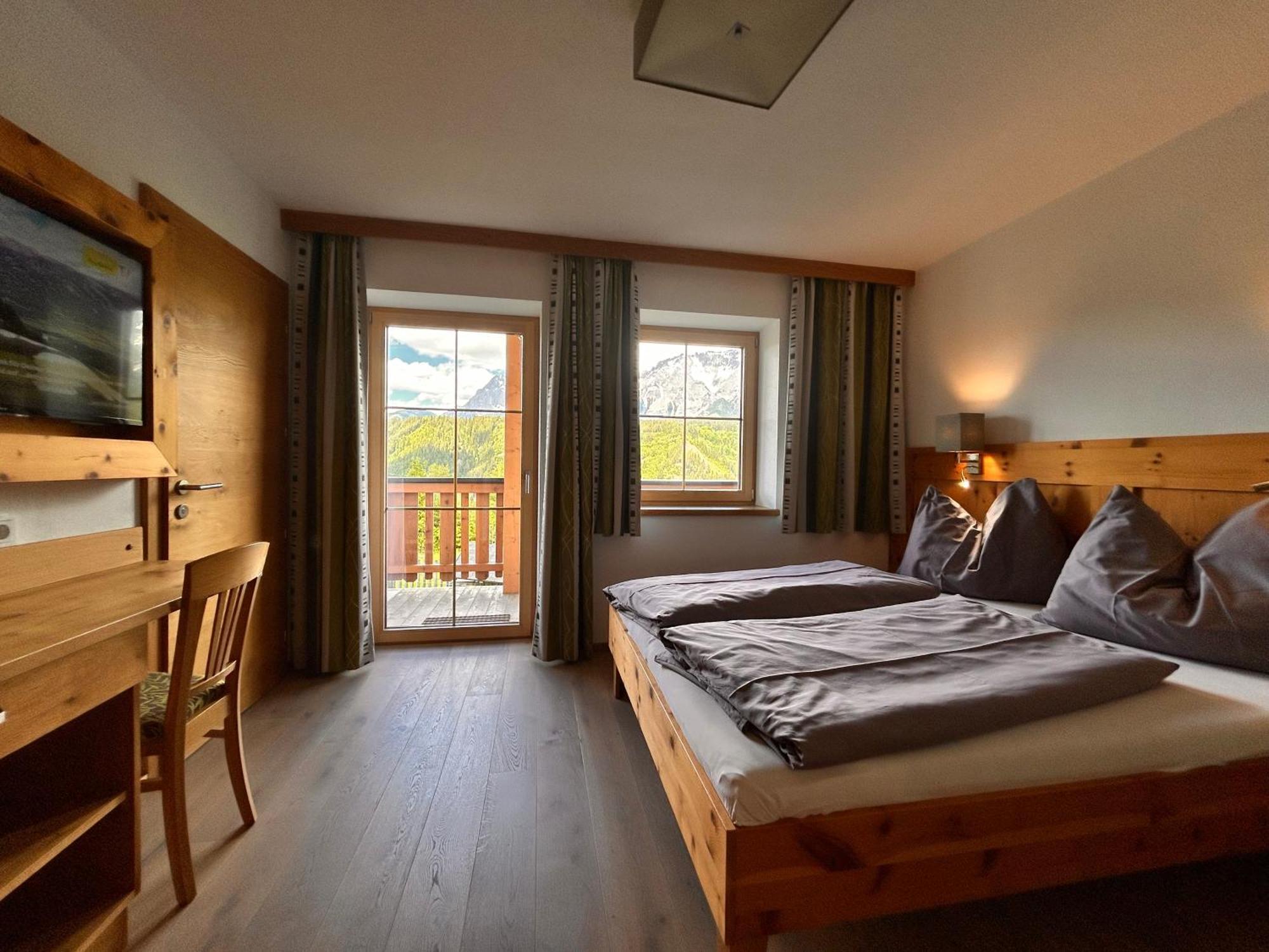 La Montana - Ski & Hiking Lodge Schladming Bagian luar foto