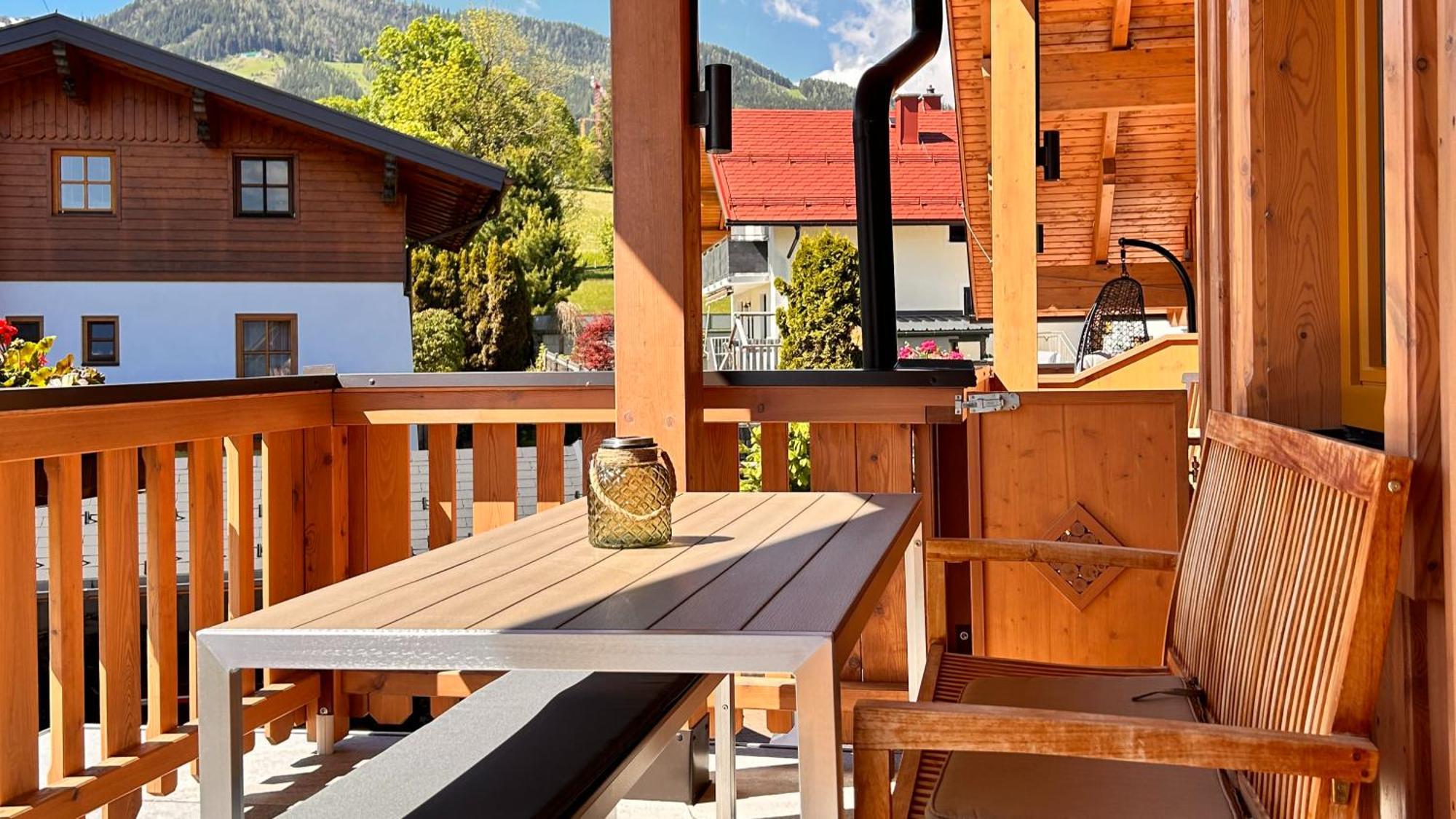 La Montana - Ski & Hiking Lodge Schladming Bagian luar foto