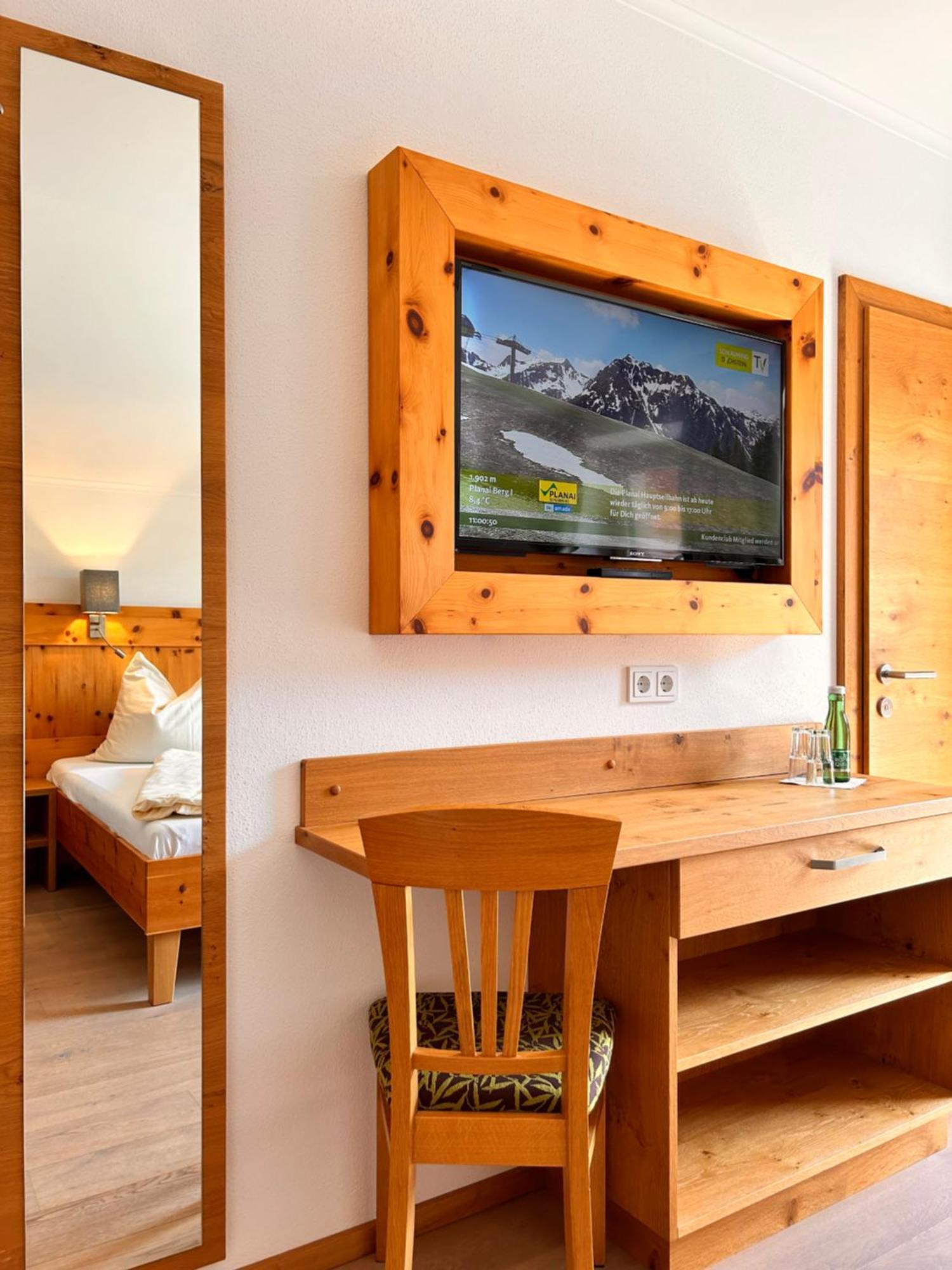 La Montana - Ski & Hiking Lodge Schladming Bagian luar foto