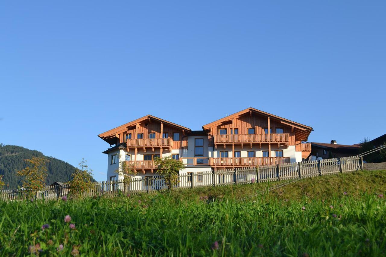 La Montana - Ski & Hiking Lodge Schladming Bagian luar foto
