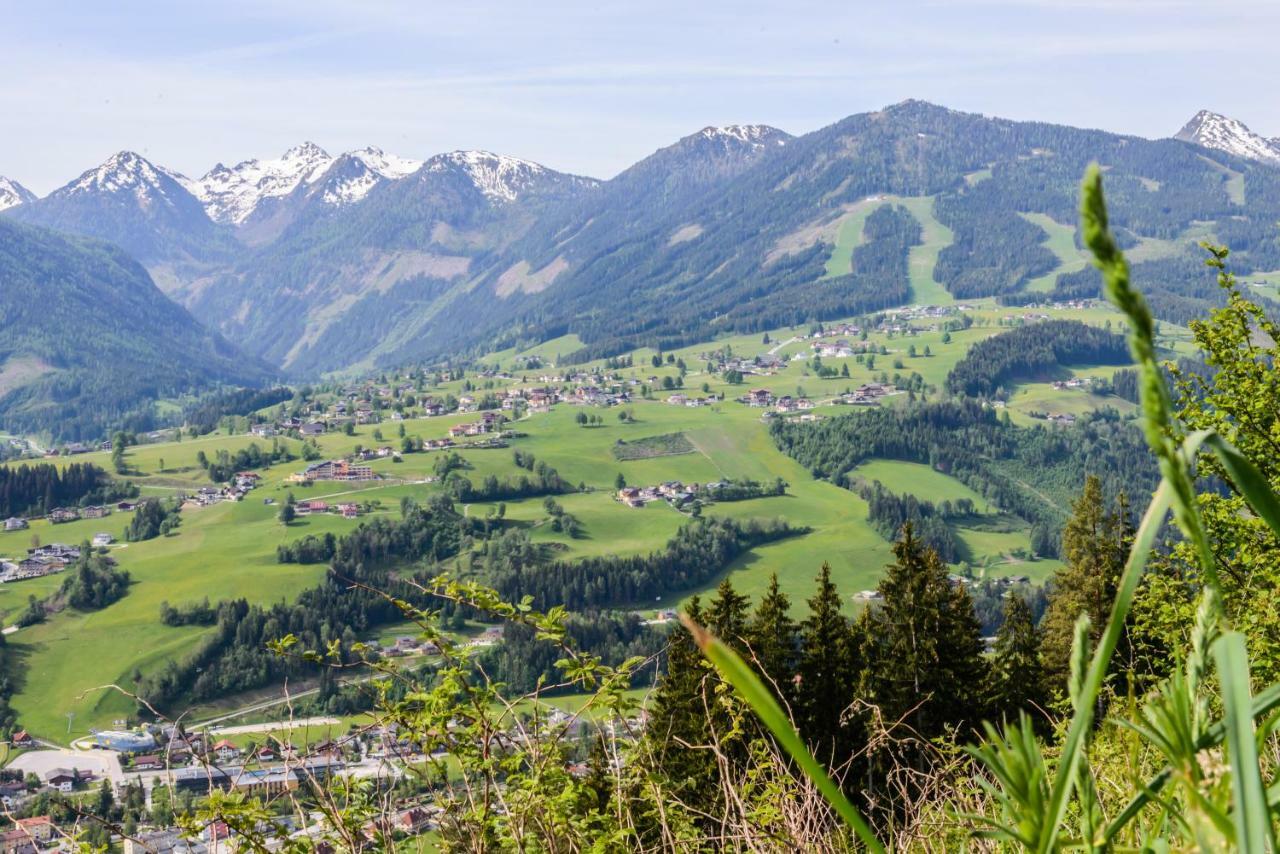 La Montana - Ski & Hiking Lodge Schladming Bagian luar foto