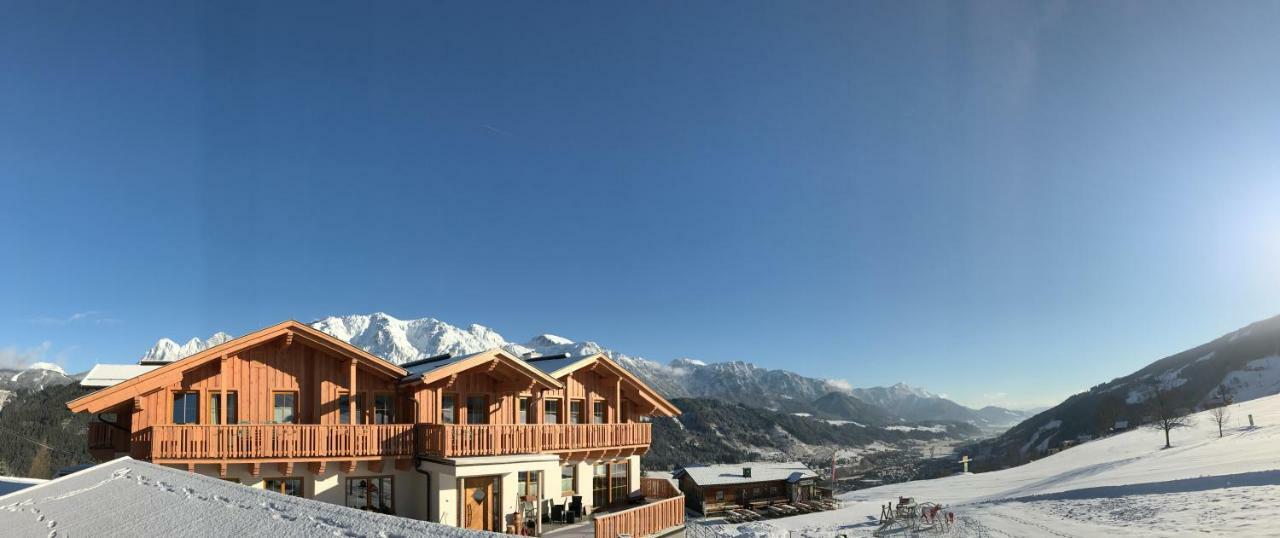 La Montana - Ski & Hiking Lodge Schladming Bagian luar foto